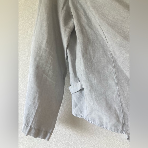 Lightweight Linen Blazer - Picture 8 of 15